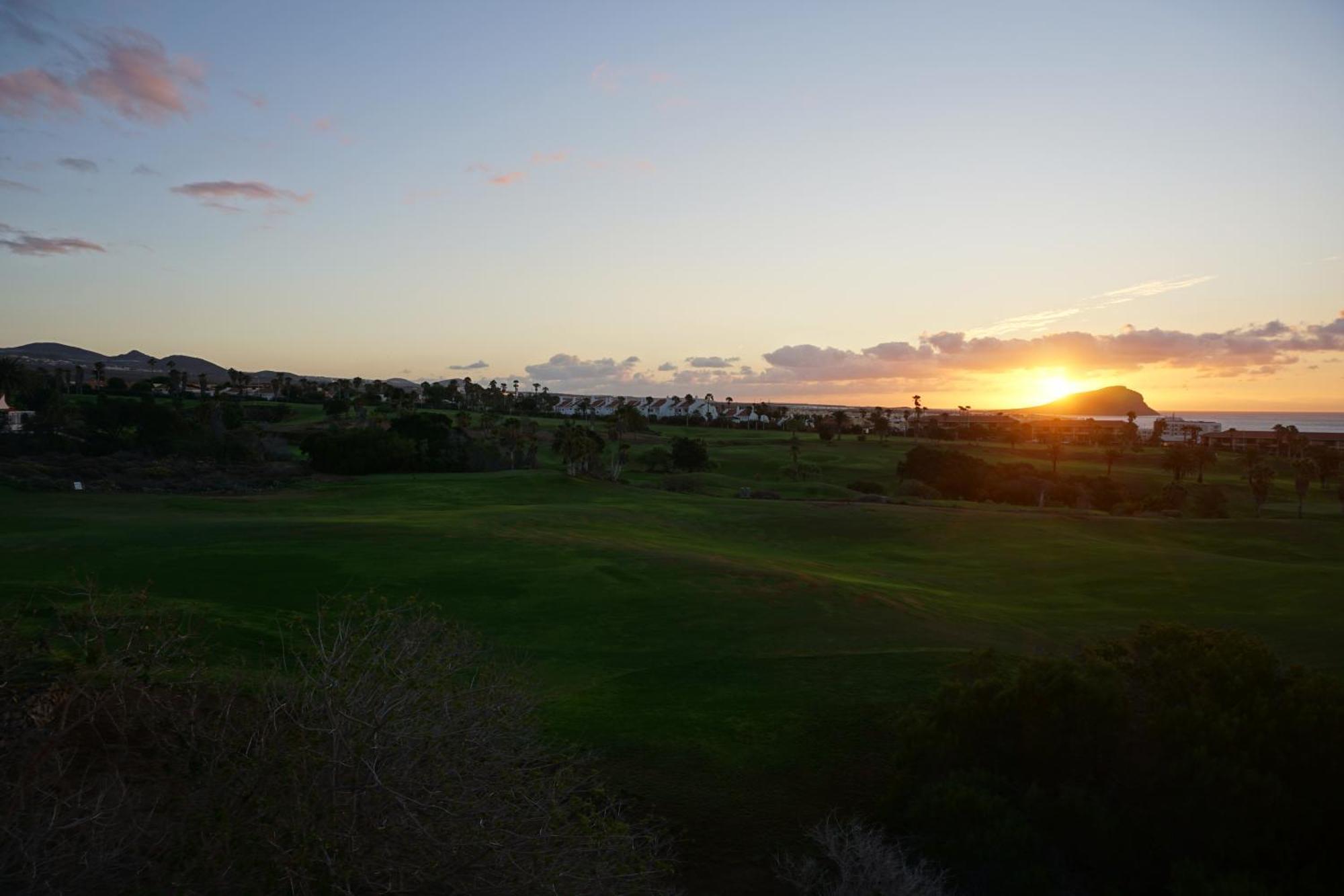 Golf Del Sur Apartment - Magnificent Panorama Of The Ocean, El Teide, And Montana Roja San Miguel de Abona Exterior foto